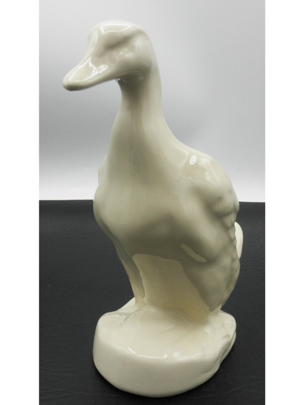 VTG Standing Duck Planter USA Pottery Off-White 7.5 Inches in Height FLAWS